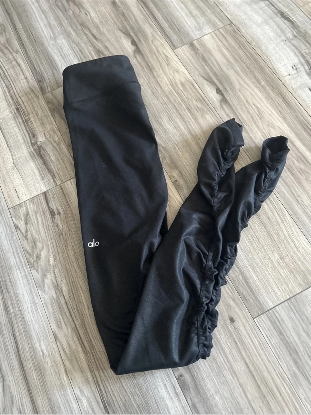ALO YOGA Idol Ruched Black Shimmer Leggings Size XSmall